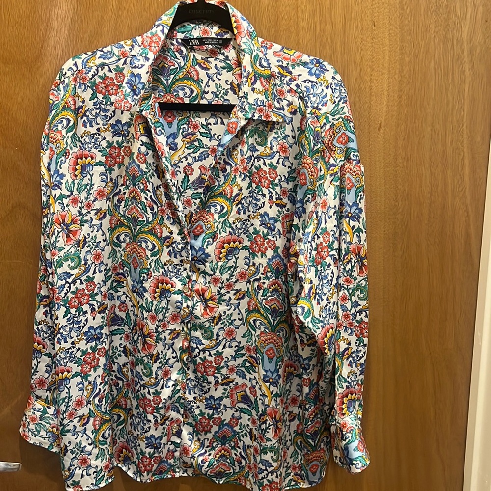 Floral Satin effect blouse